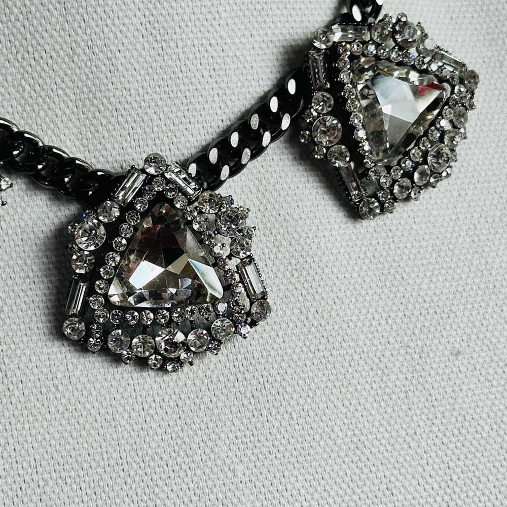 Elegant Silver and Rhinestone Statement Necklace